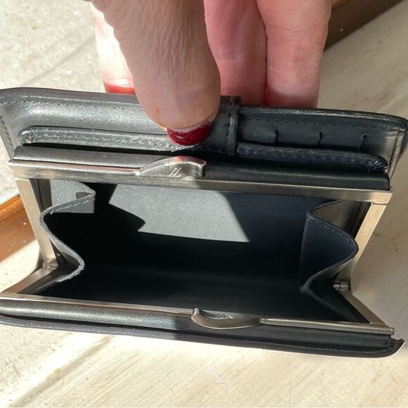 LOUIS VUITTON Mat Monogram French purse wallet Gris - Picture 3 of 5